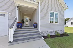 543 Park Meadows Dr, Newport, NC 28570 - Photo 2
