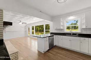 1705 River Dr, Morehead City, NC 28557 - Photo 10