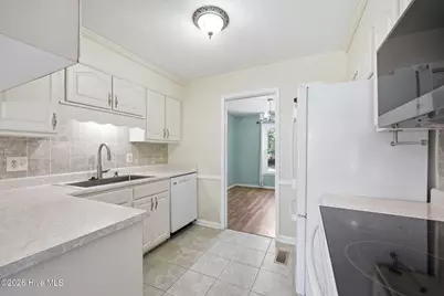 5987 Brookcliff Road, Fayetteville, NC 28304 - Photo 16