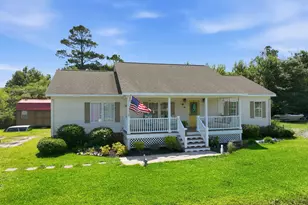 202 Willis Dr, Harkers Island, NC 28531 - Photo 2