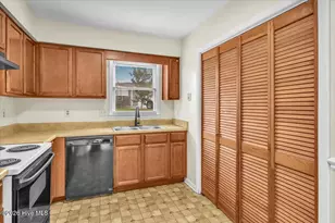 1019 Blue Leaf Pl, Jacksonville, NC 28546 - Photo 16