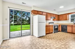 1019 Blue Leaf Pl, Jacksonville, NC 28546 - Photo 12