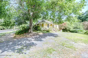 524 Carthage St, Cameron, NC 28326 - Photo 4