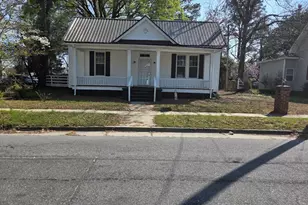 109 E Grainger Ave, Kinston, NC 28501 - Photo 1