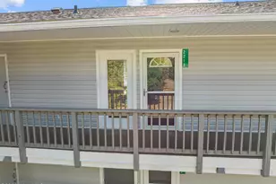 2213 Harbourside Dr, New Bern, NC 28560 - Photo 4