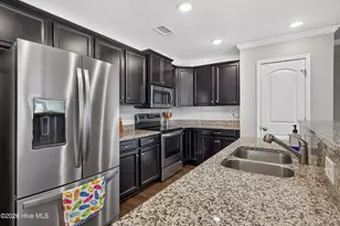 3917 Stone Harbor Pl, Leland, NC 28451 - Photo 4