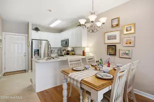 610 W Brown St, Southport, NC 28461 - Photo 8