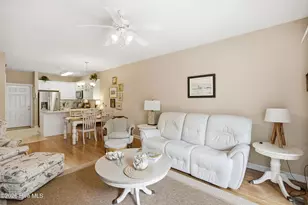 610 W Brown St, Southport, NC 28461 - Photo 6
