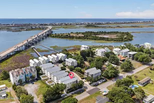 202A Bridgeview Ct, Surf City, NC 28445 - Photo 2