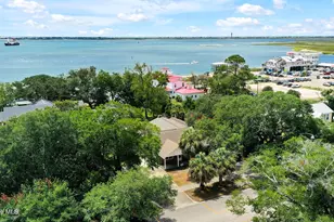 205 W Moore St, Southport, NC 28461 - Photo 4