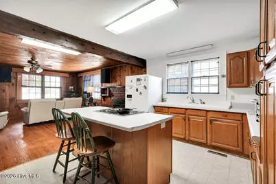205 W Moore Street, Southport, NC 28461 - Photo 12