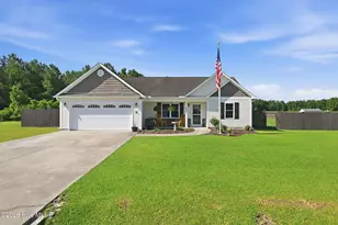 238 Plantation Oaks Dr, New Bern, NC 28560 - Photo 4