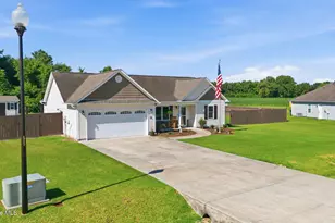 238 Plantation Oaks Dr, New Bern, NC 28560 - Photo 8