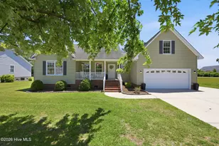 1129 Coral Reef Dr, New Bern, NC 28560 - Photo 10