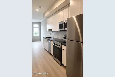 1108 Castle Street #303, Wilmington, NC 28401 - Photo 2