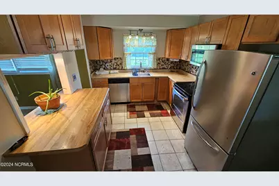 109 Valley Court, Jacksonville, NC 28540 - Photo 10