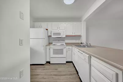 3603 Saint Johns Court #Unit B, Wilmington, NC 28403 - Photo 4