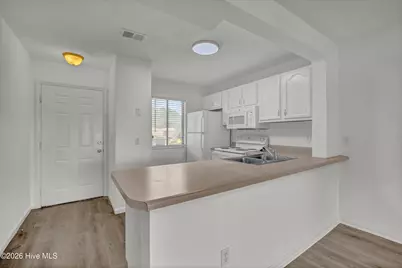 3603 Saint Johns Court #Unit B, Wilmington, NC 28403 - Photo 6