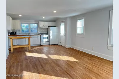 249 N Carolina Avenue, Wilmington, NC 28401 - Photo 2