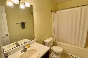 233 Wyndham Cir, Greenville, NC 27858 - Photo 8