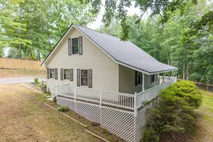277 Tracy St, Blairsville, GA 30512 - Photo 10