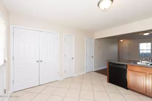 202 Lanieve Ct, Hubert, NC 28539 - Photo 4