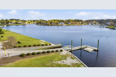 813 Bluebird Drive, New Bern, NC 28560 - Photo 68