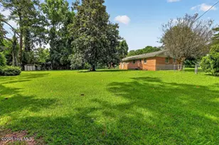 2907 Mason Cir, New Bern, NC 28562 - Photo 16