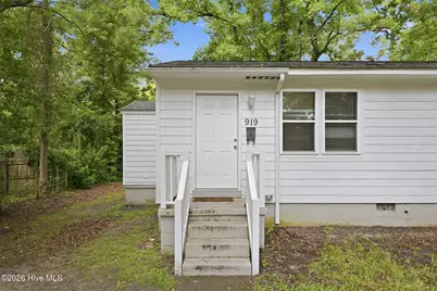 919 Tatum Drive, New Bern, NC 28560 - Photo 1
