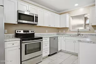 2731 Townes Dr, Greenville, NC 27858 - Photo 14