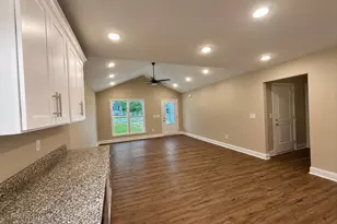 12541 Windmere Dr, Laurinburg, NC 28352 - Photo 4