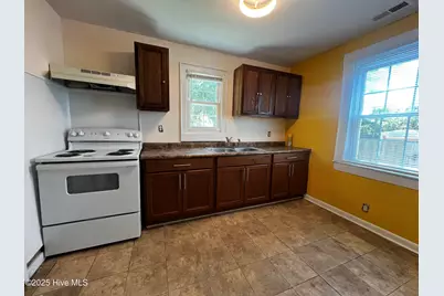 1115 S 9th Street, Wilmington, NC 28401 - Photo 6