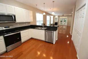 520 Village Green Dr, Morehead City, NC 28557 - Photo 4
