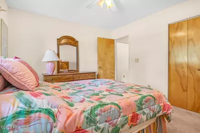 109 NE 30th Street, Oak Island, NC 28465 - Photo 16