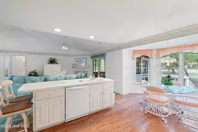 528 Genoes Point Road SW, Supply, NC 28462 - Photo 8