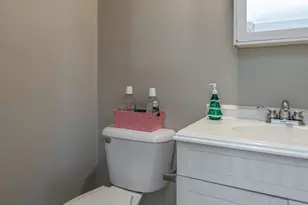 3923 S Sterling Pointe Dr, Winterville, NC 28590 - Photo 14