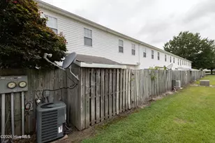3923 S Sterling Pointe Dr, Winterville, NC 28590 - Photo 6