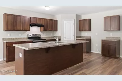 320 Adobe Lane, Jacksonville, NC 28546 - Photo 6