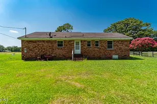1110 N Webb St, Selma, NC 27576 - Photo 4