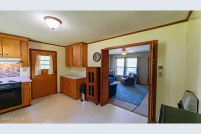 1110 N Webb Street, Selma, NC 27576 - Photo 10