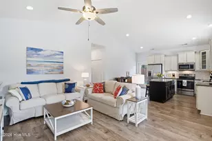 119 NE 11th St, Oak Island, NC 28465 - Photo 8