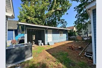 202 W Burgess Street, Elizabeth City, NC 27909 - Photo 32