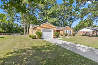 721 Shadowridge Road, Jacksonville, NC 28546 - Photo 2