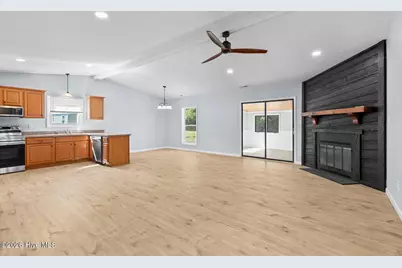 721 Shadowridge Road, Jacksonville, NC 28546 - Photo 6