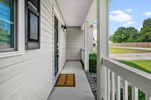 124 Briar Hollow Dr, Jacksonville, NC 28540 - Photo 4