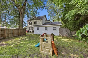 210 N Dyer St, Elizabeth City, NC 27909 - Photo 36