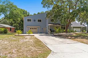 31 Augusta Dr, Oak Island, NC 28465 - Photo 2