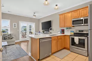 19 Causeway Dr, Ocean Isle Beach, NC 28469 - Photo 10