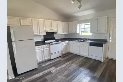 1999B Sunnybrook Road, Greenville, NC 27834 - Photo 6