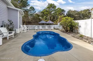 320 Governor Safford Ln, Emerald Isle, NC 28594 - Photo 4